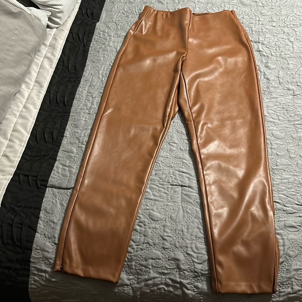 Brand new Old Navy Faux leather pants size 6
